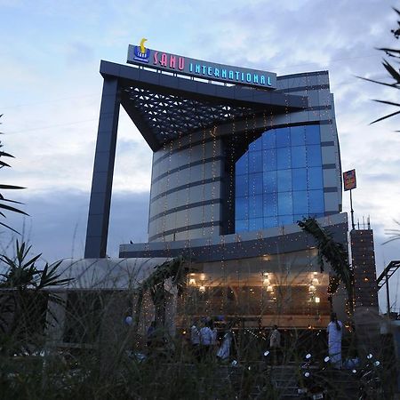 Sanu International Hotel Nāmakkal Exterior foto