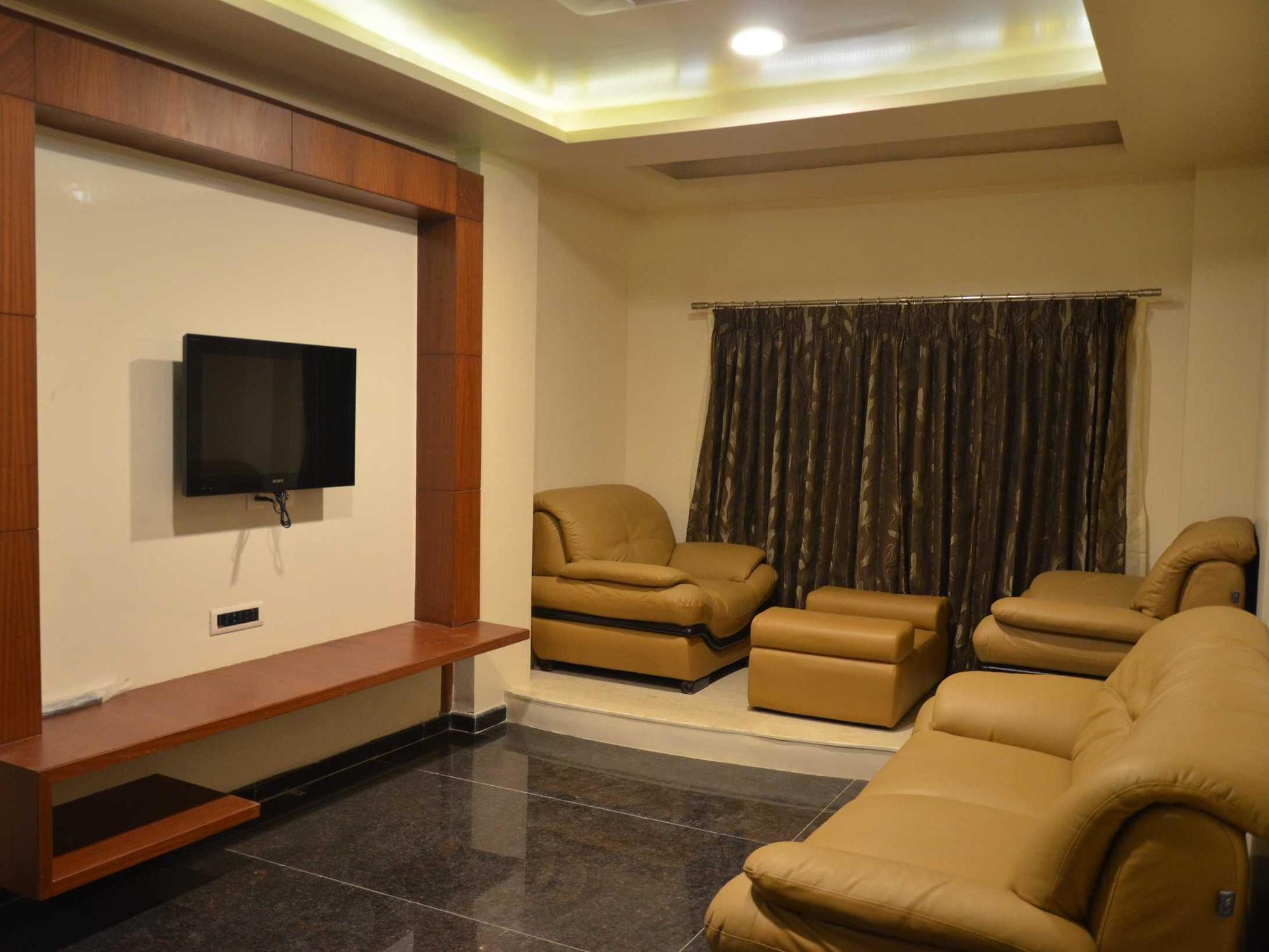 Sanu International Hotel Nāmakkal Exterior foto