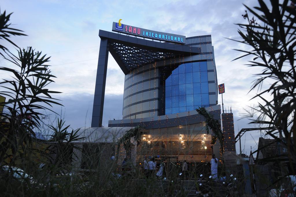 Sanu International Hotel Nāmakkal Exterior foto